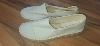 Alpargatas beige nuevas para mujer talla 35