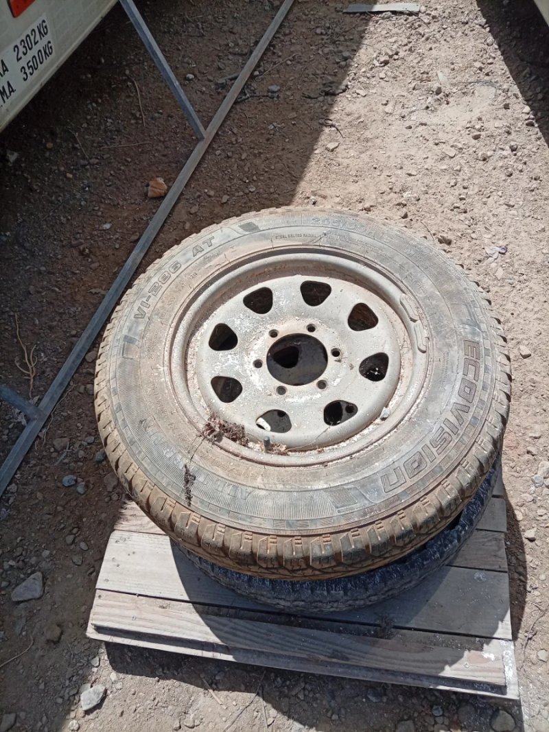 Nissan Patrol 1992 - foto 1