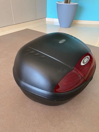 Maleta Baúl Moto GIVI Negra