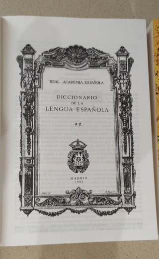 Diccionario RAE de la lengua española. Tomo 1 y 2