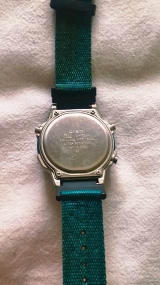 Reloj Casio W729H Illuminator 90s