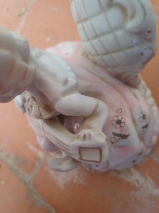 Figura porcelana dama con cítara