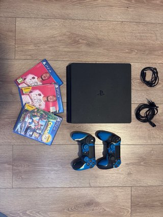 Consola PS4 con 2 Mandos Personalizados y 3 juegos