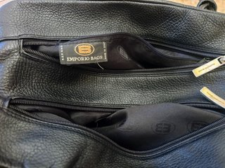Bolso de piel negro