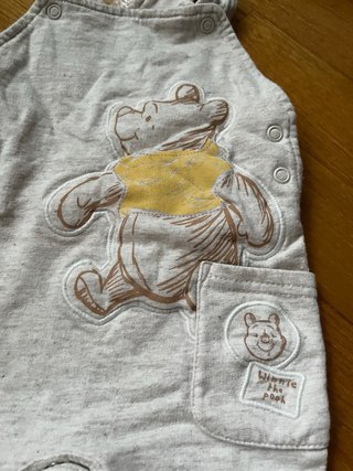 Peto y camiseta Winnie the Pooh bebé