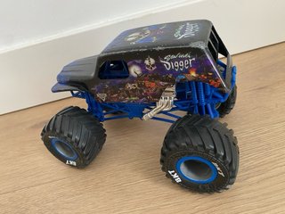 Monster Jam Son-uva Digger camión 18 cm