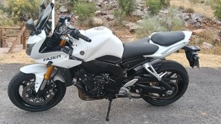 Yamaha FZ1 Fazer Blanca