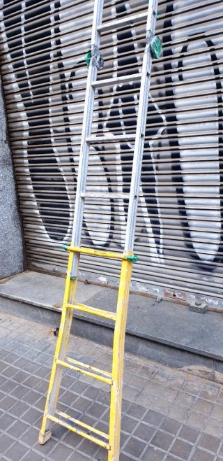 ESCALERA CON TRANSPORTE INCLUIDO