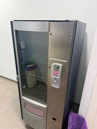 Máquina de Snacks Saeco mod. Esmeraldo 36