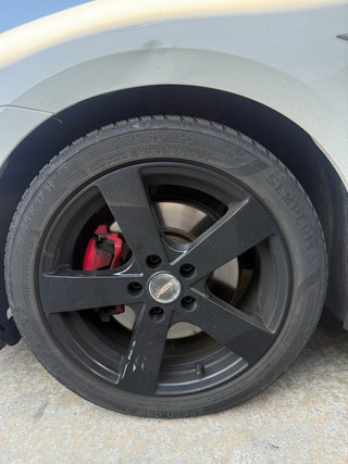 Llantas Dezent 17” + Neumáticos Semperit