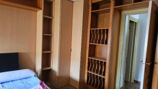 Mueble de madera de haya macizo