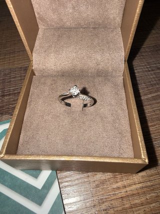 Anello Solitario IGI diamond Donna Oro