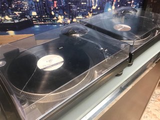 Technics SL-1210M3D Tocadiscos y regalo mesa mezcl