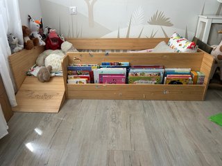 Cama Montessori Madera con Estantería