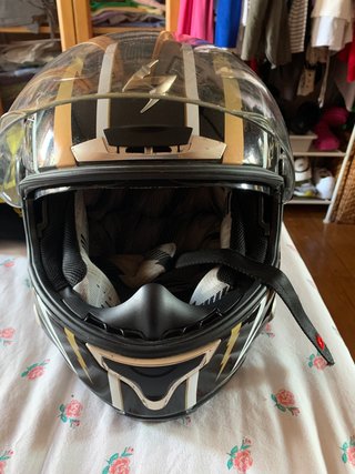 Casco Moto Scorpion EXO-1000 Negro/Dorado