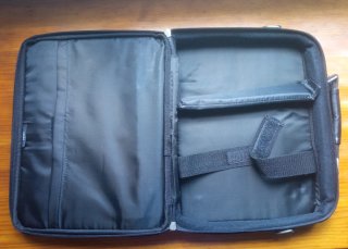 Acer Aspire One D255 Netbook + Cargador + Funda