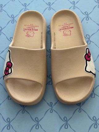 Sandalias Hello Kitty Beige Talla 34/35 (2/3 UK)