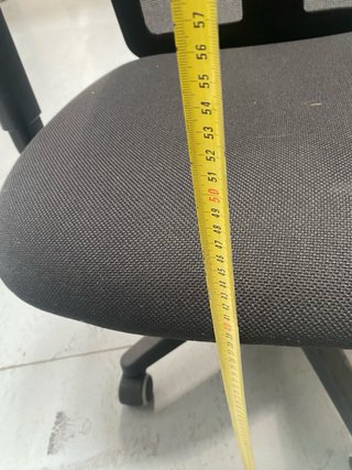 Silla de oficina ergonómica negra