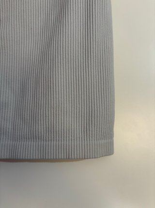 Top Stradivarius cuello alto sin mangas