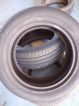 Neumático Pirelli 235.55.18 100V