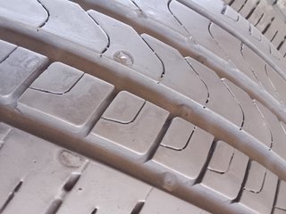 Neumático Pirelli 235.55.18 100V