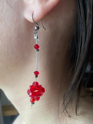 Pendientes largos rojos