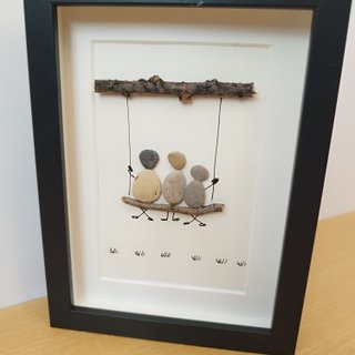 Cuadro artesanal familia columpio - Hecho a mano