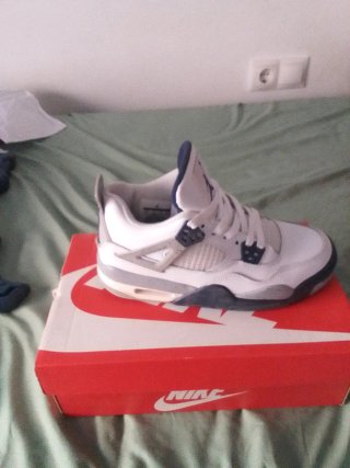 Zapatillas Nike Air Jordan 4 retro Grises Blancas