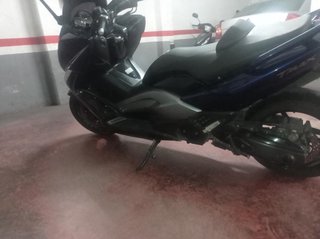 Yamaha Tmax Maxi Scooter Azul/Plata