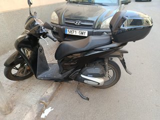 Honda SH 125 Scooter Negra