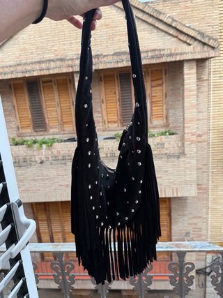 Bolso Zara Flecos y Tachuelas Negro