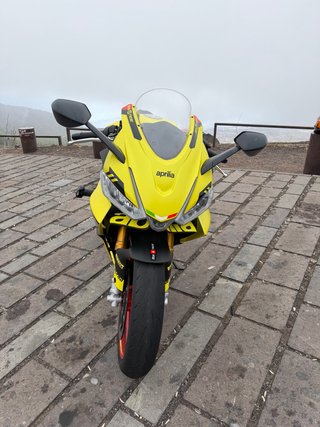 Aprilia RS 660 2024 Amarilla