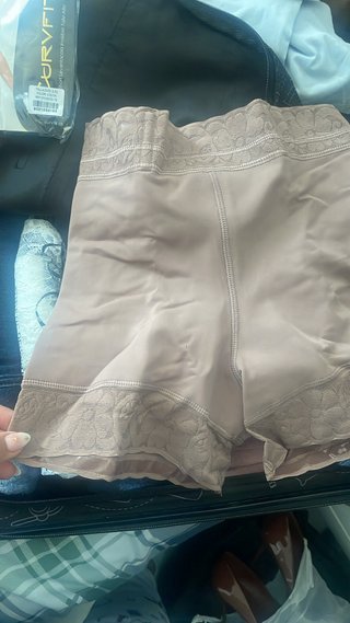 Faja Colombiana Velvet Talla xs, s , m Beige
