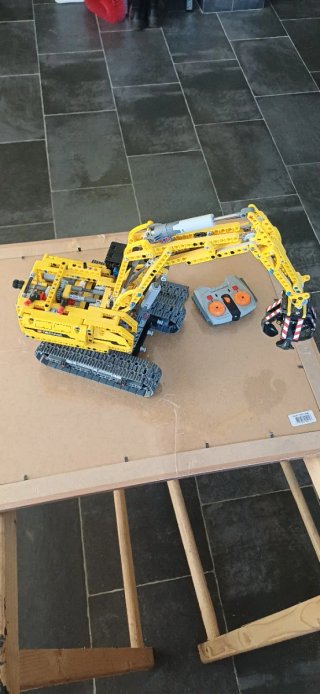 Lego Technic 42006 Escavatore Cingolato