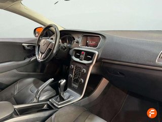Volvo V40 2.0 D2