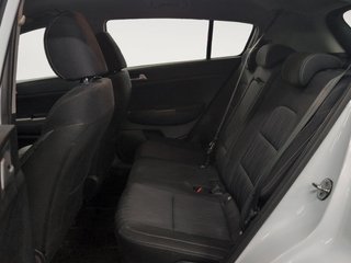 Kia Sportage 1.6 MHEV Business 4x4 100 kW (136 CV)