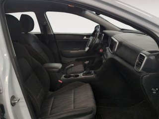 Kia Sportage 1.6 MHEV Business 4x4 100 kW (136 CV)
