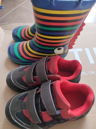 Lote 5 pares calzado infantil
