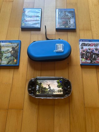 PS Vita OLED + 3 Giochi