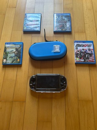 PS Vita OLED + 3 Giochi