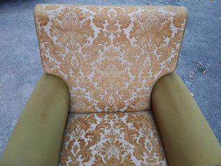 2 Poltronas individuais douradas e verdes
