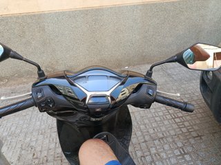 Honda SH 125 Scooter Negra