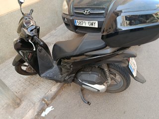 Honda SH 125 Scooter Negra