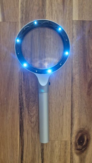 Lupa Bresser 2,5x 85mm con LED y funda