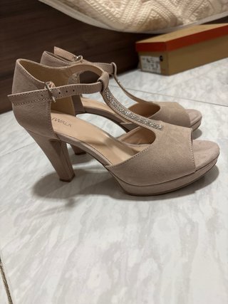 Sandalias tacón beige talla 39