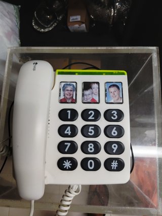 Teléfono Doro para Mayores con Fotos