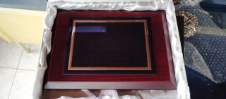 Placas de homenaje con caja