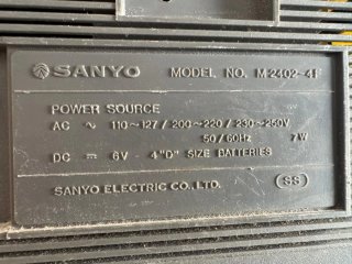 Radio Cassette Sanyo M2402-4F Plata