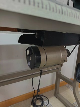 Máquina de coser industrial Alfa