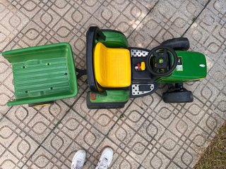 Tractor Infantil John Deere a Batería